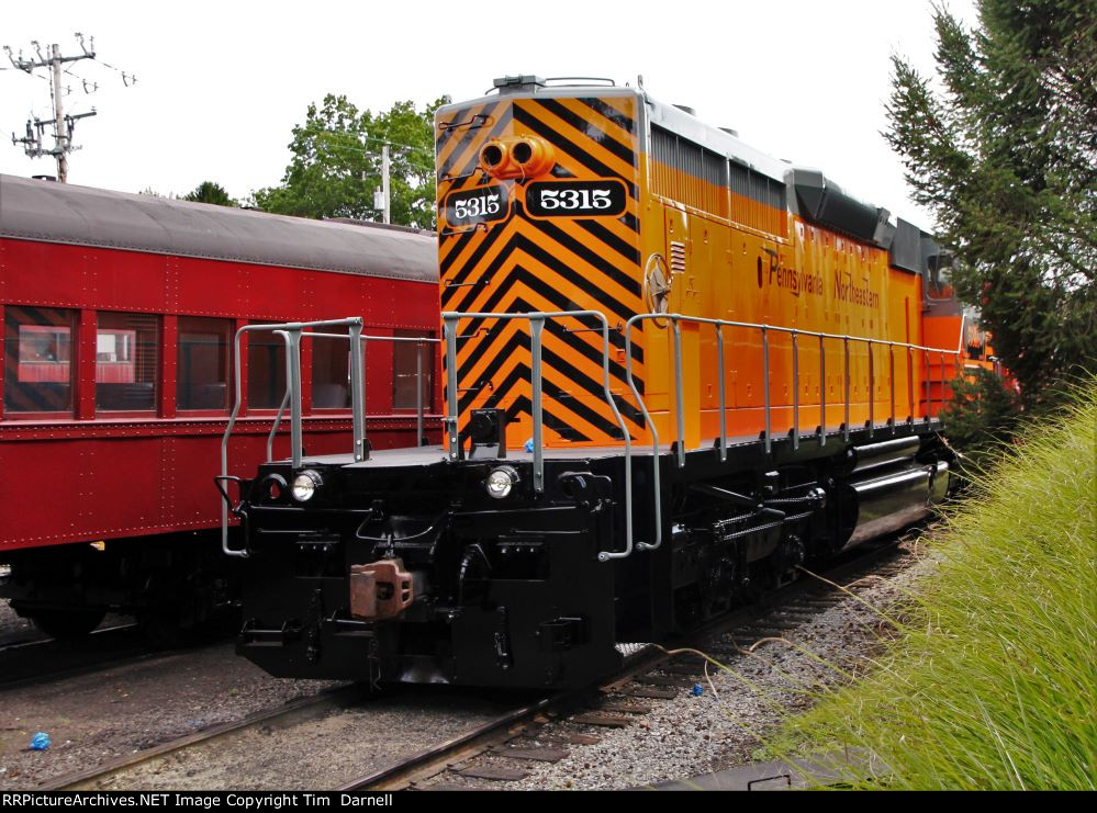 PN 5315 in fresh paint!